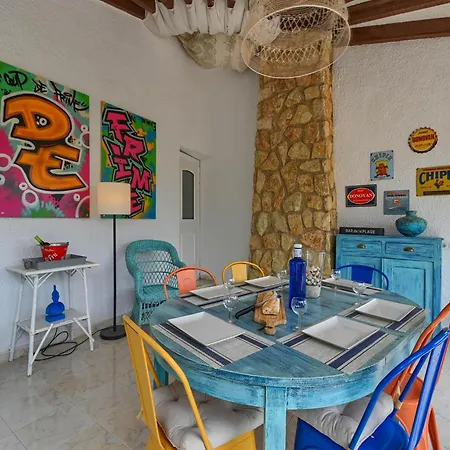 Elegant With Pool 빌라 *