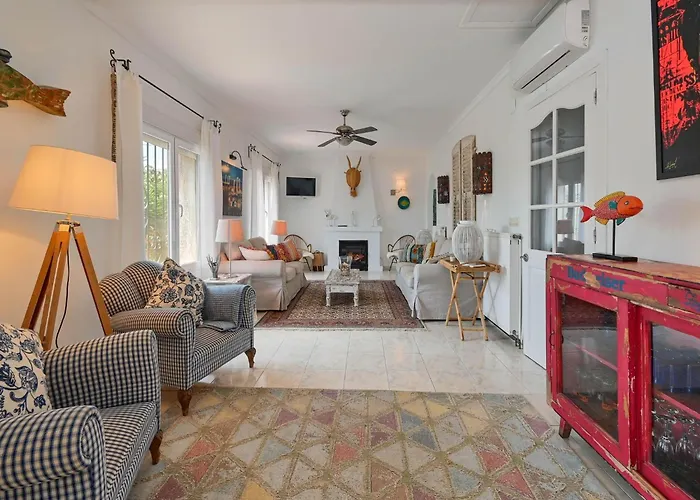 Elegant With Pool Villa *