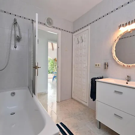 Elegant With Pool Benissa