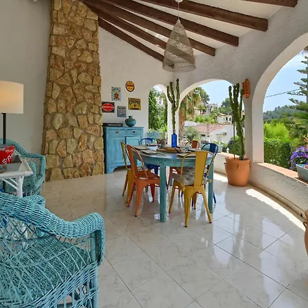 Villa Elegant With Pool