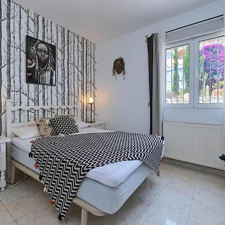 Elegant With Pool Villa Benissa